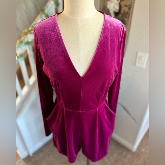 Candies Magenta Pink Velvet Romper - Picture 2 of 12